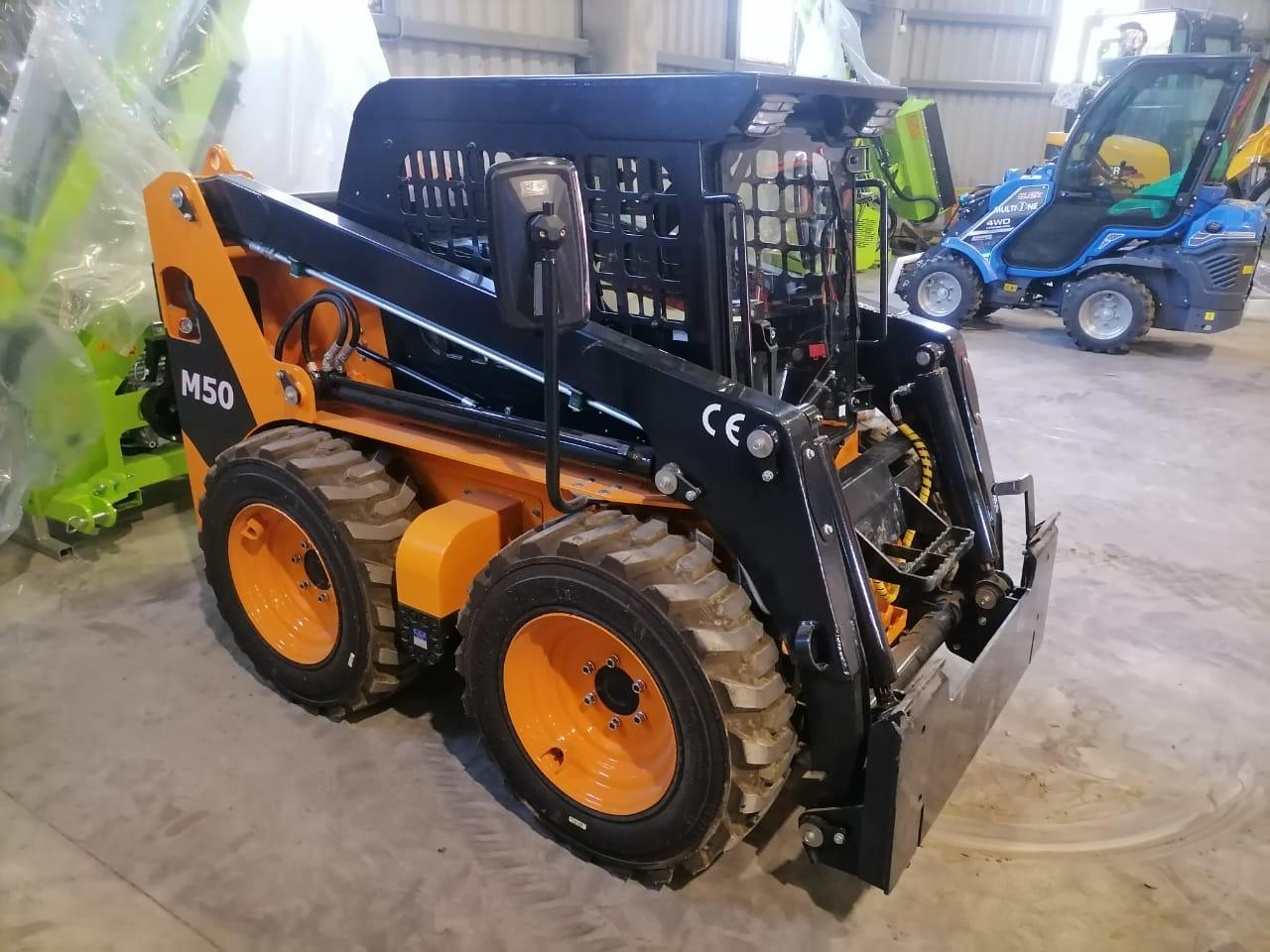 МИНИПОГРУЗЧИК С БОРТОВЫМ ПОВОРОТОМ BAWOO M50