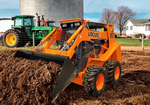 МИНИПОГРУЗЧИК С БОРТОВЫМ ПОВОРОТОМ LOCUST L1004 SPEED+
